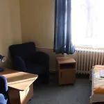 Fremon Munkásszálló * Berente