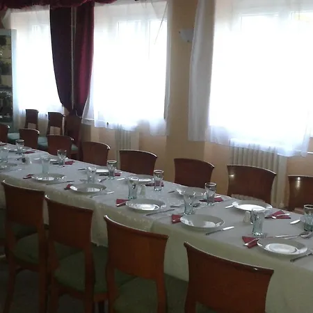 Hostel Fremon Munkasszallo *