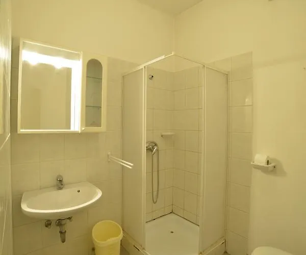 Fremon Munkasszallo Vandrerhjem