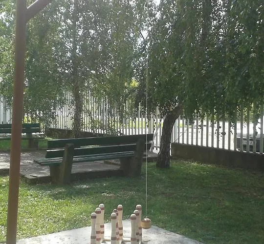 Fremon Munkasszallo *