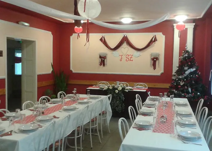 Fremon Munkasszallo * Berente